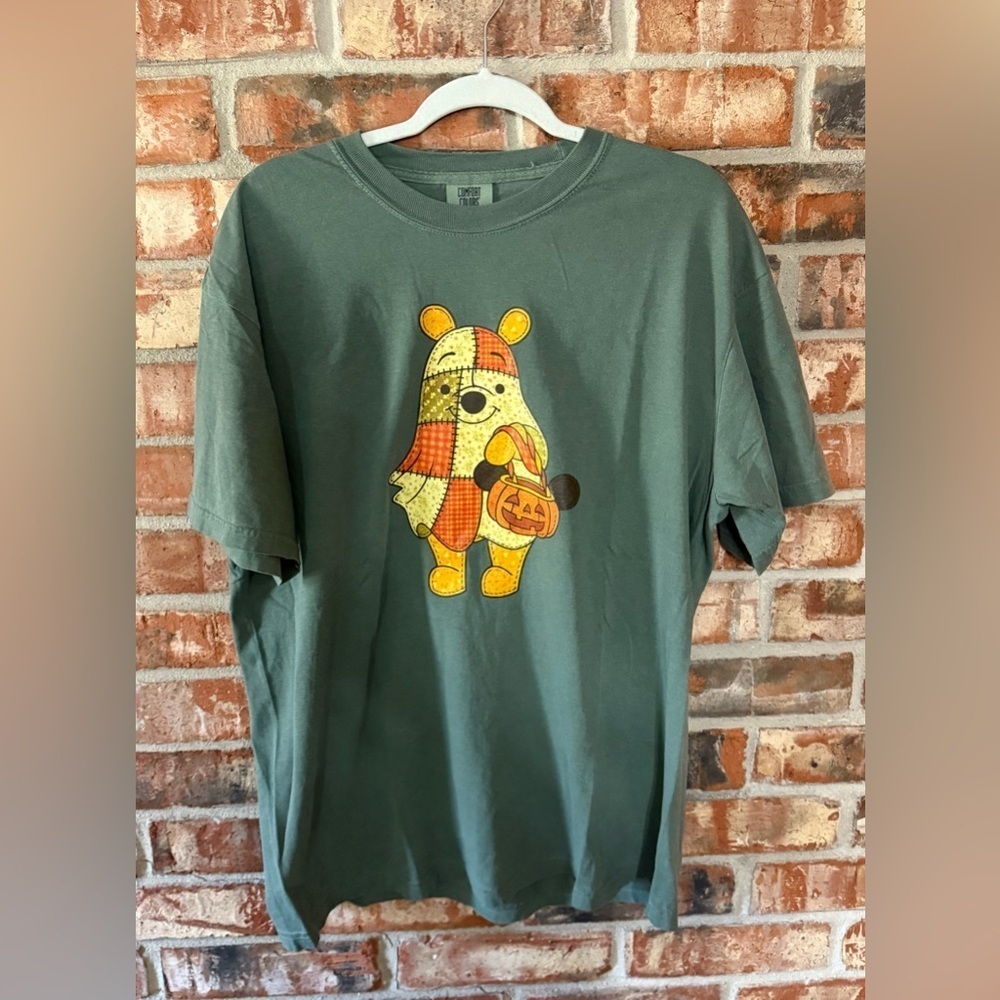 Comfort Colors Green Halloween Bear Tee